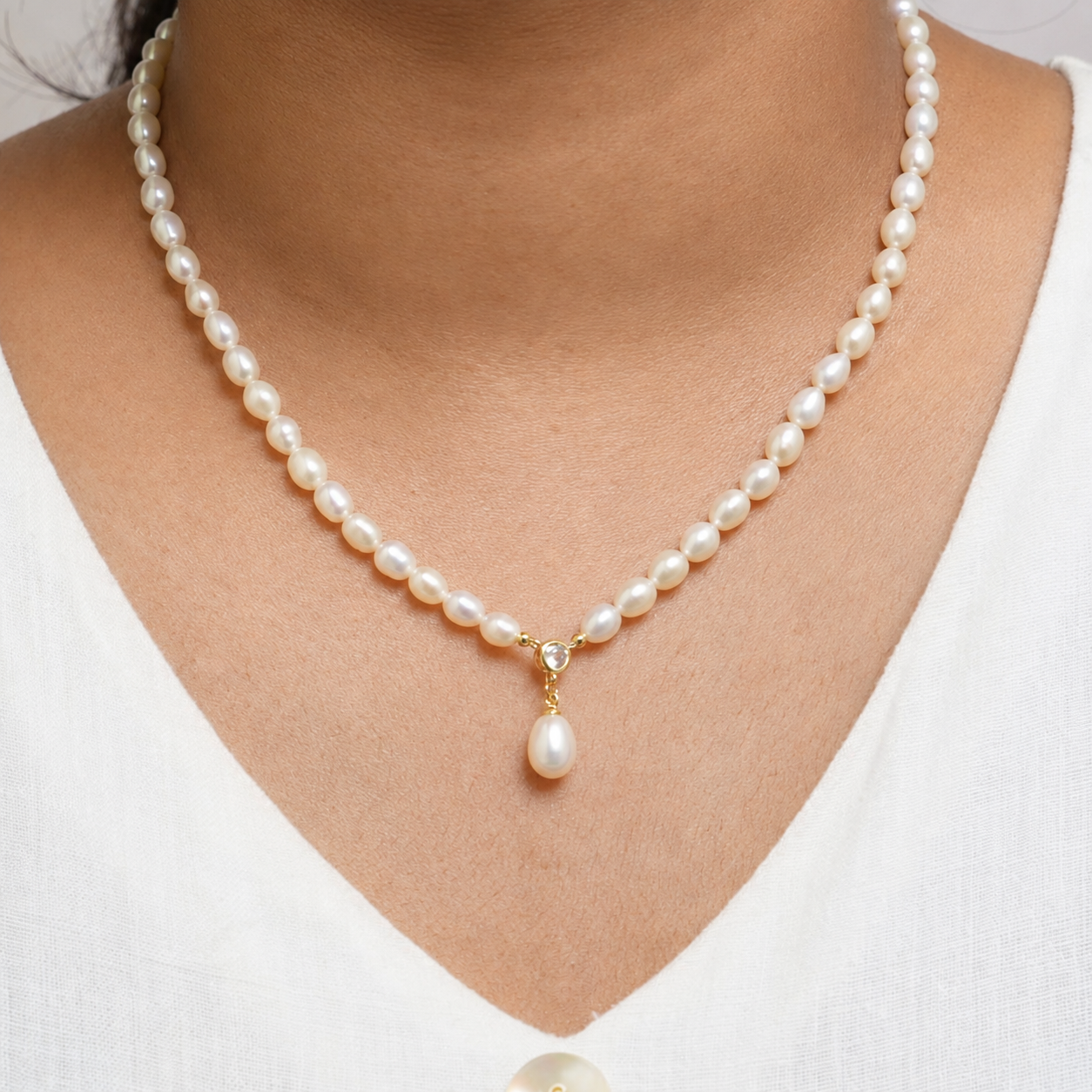 The Étoile Pearl Drop Necklace