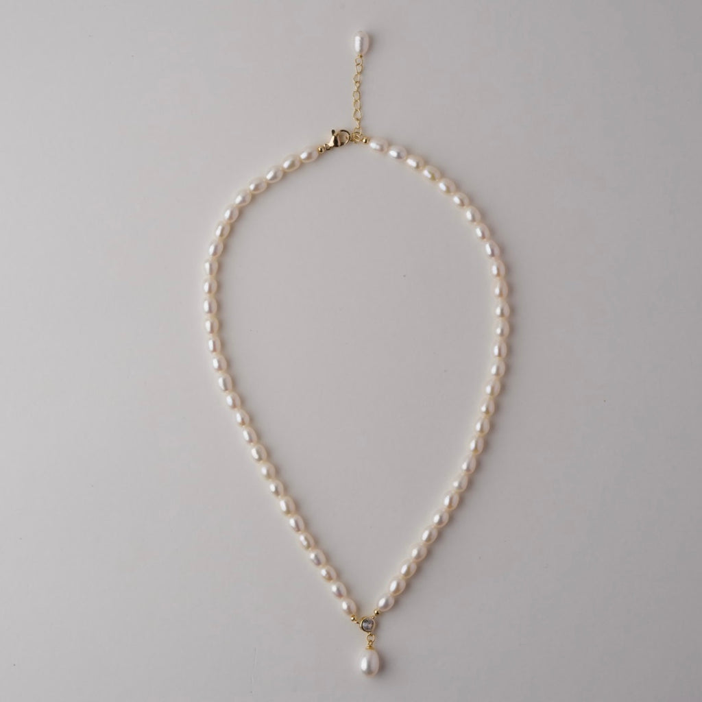 The Étoile Pearl Drop Necklace
