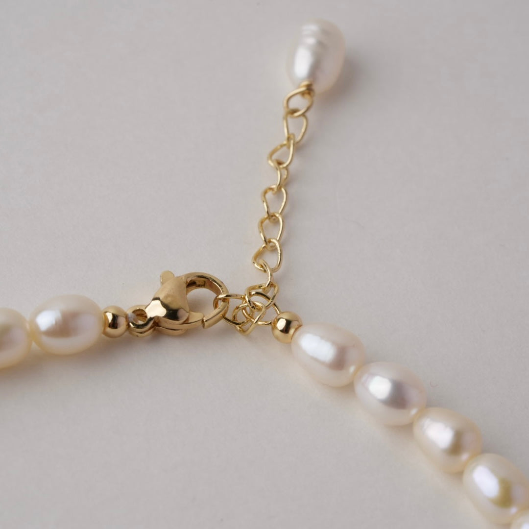 The Étoile Pearl Drop Necklace